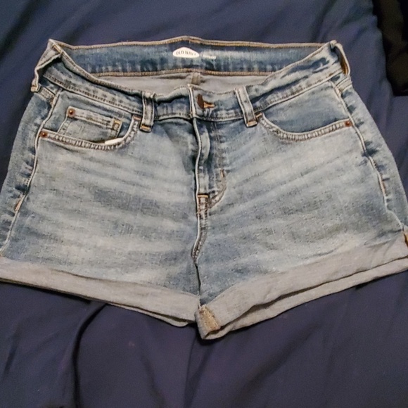 Shorts - Picture 1 of 4